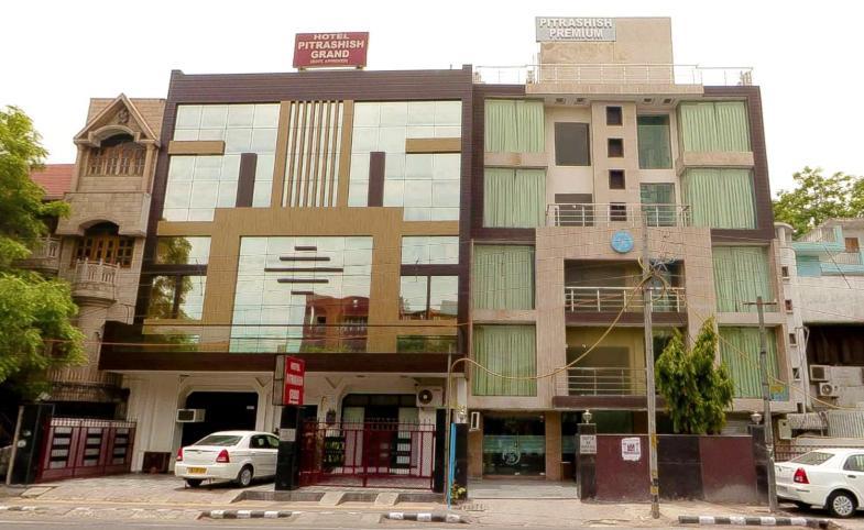 Pitrashish Grand And Premium Hotel Делхи Екстериор снимка